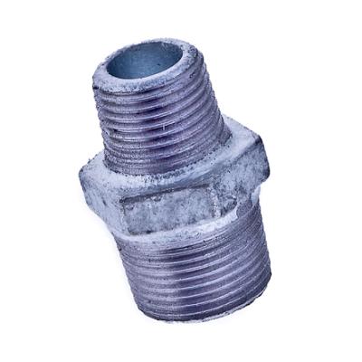 Aducerad galv sexkantsnippel 20X15 utv.g.